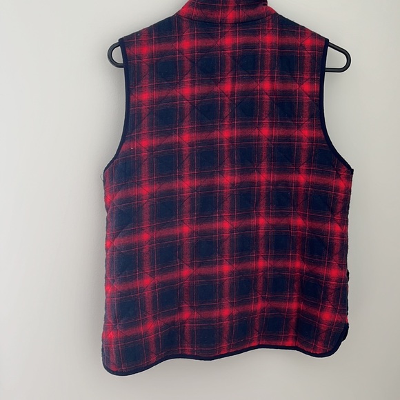 Vest - Picture 3 of 3